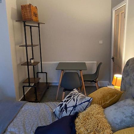Cambridge Villas Private Studio Lytham St Annes Exteriör bild