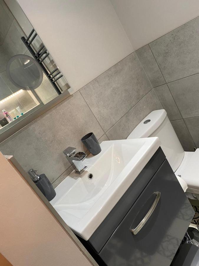 Cambridge Villas Private Studio Lytham St Annes Exteriör bild