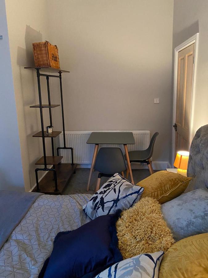 Cambridge Villas Private Studio Lytham St Annes Exteriör bild