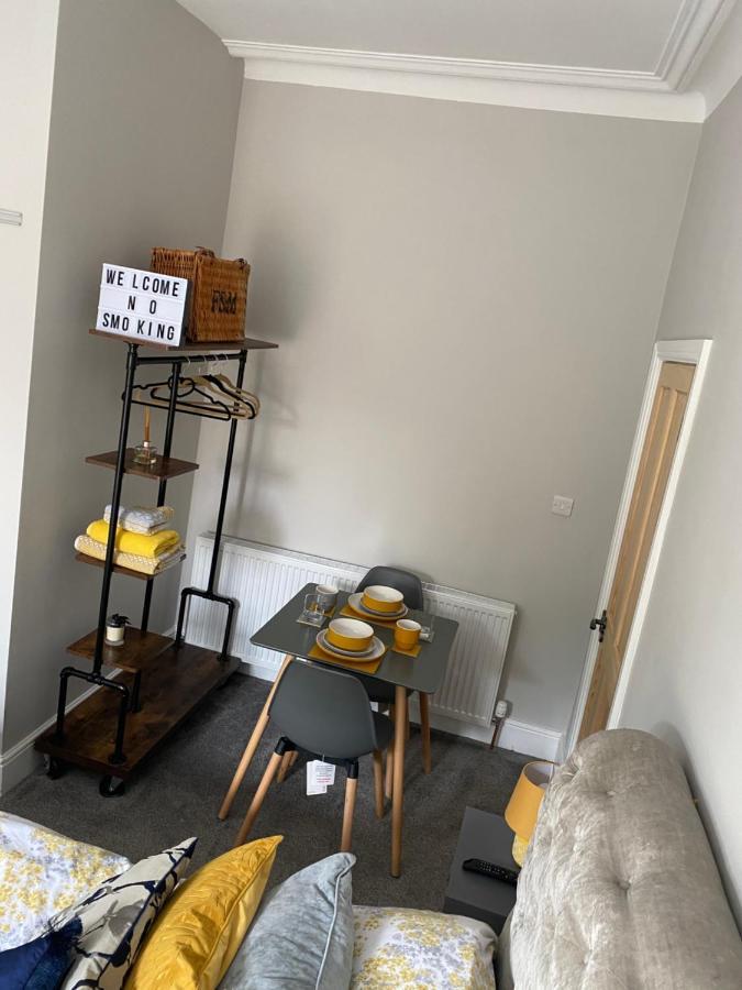 Cambridge Villas Private Studio Lytham St Annes Exteriör bild
